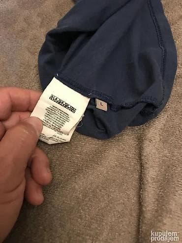 Original NAPAPIJRI majica L 100% cotton Ramena 49cm, duzina 75cm na lalafo.rs — 4 Original NAPAPIJRI majica L 100% cotton Ramena 49cm, duzina 75cm — 4