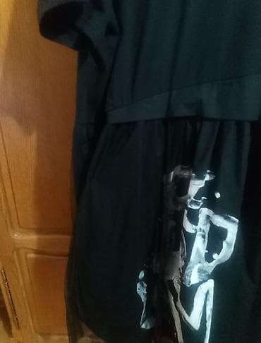 Crna asimetrična haljina/tunika sa kratkim rukavima. Gornji deo je od na lalafo.rs — 2 Crna asimetrična haljina/tunika sa kratkim rukavima. Gornji deo je od — 2