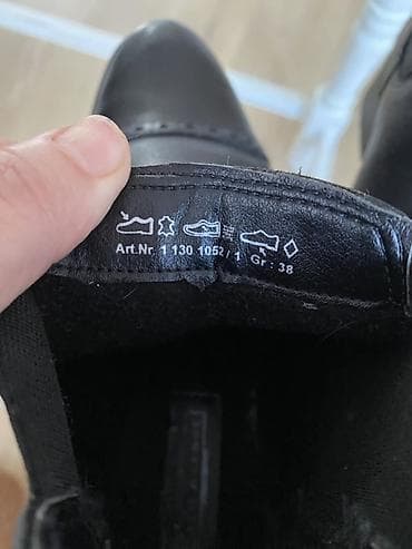 Crne kožne Chelsea čizme - Klasičan Chelsea kroj sa elastičnim bočnim na lalafo.rs — 6 Crne kožne Chelsea čizme - Klasičan Chelsea kroj sa elastičnim bočnim — 6