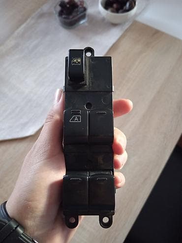Glavni prekidač podizača stakala – ALPS JAPAN - OEM oznaka na na lalafo.rs — 1 Glavni prekidač podizača stakala – ALPS JAPAN - OEM oznaka na — 1