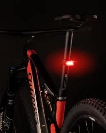 ZADNJE SVETLO FORCE PILL 12LM, 3 X LED, USB | 3 x SMD LED velike na lalafo.rs ZADNJE SVETLO FORCE PILL 12LM, 3 X LED, USB | 3 x SMD LED velike