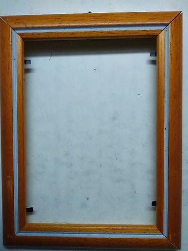 Ram za slike,spolja 22 x 17,iznutra otvor za sliku18 x 13 cm.,ocuvan na lalafo.rs Ram za slike,spolja 22 x 17,iznutra otvor za sliku18 x 13 cm.,ocuvan