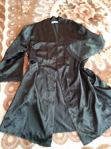 pantalone butiku ali: Satenske kućne haljine/kimono ogrtači - Materijal: glatka, sjajna na lalafo.rs — 1 pantalone butiku ali: Satenske kućne haljine/kimono ogrtači - Materijal: glatka, sjajna — 1