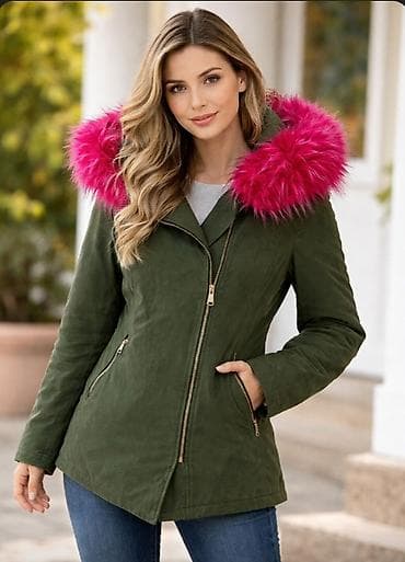 Ženska zimska jakna sa kapuljačom i krznom - Model: strukirani kroj na lalafo.rs Ženska zimska jakna sa kapuljačom i krznom - Model: strukirani kroj
