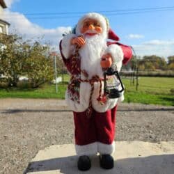 Deda mraz oko 50cm visina
2999 din💥 na lalafo.rs Deda mraz oko 50cm visina
2999 din💥