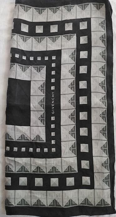 Universal, color - Black at lalafo.rs — 4 Universal, color - Black — 4