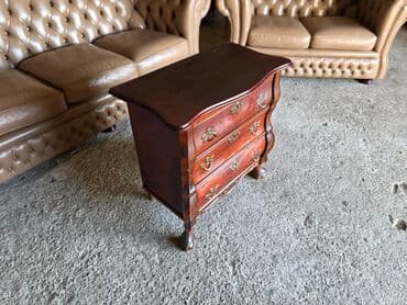 Stilske komode: Barokna komoda sa 3 fioke - Materijal: masivno drvo, bogata topla na lalafo.rs — 3 Stilske komode: Barokna komoda sa 3 fioke - Materijal: masivno drvo, bogata topla — 3