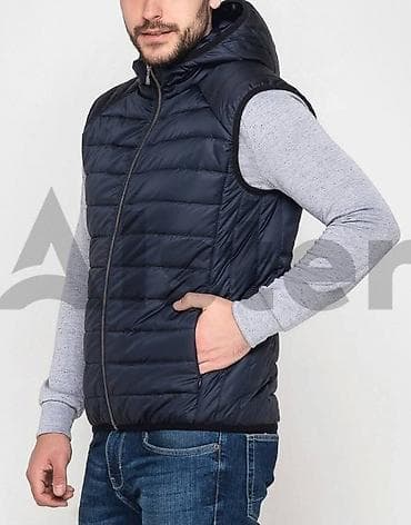 Muški teget prsluci
Vel.M,L,XL,2XL,3XL
2950 at lalafo.rs — 2 Muški teget prsluci
Vel.M,L,XL,2XL,3XL
2950 — 2