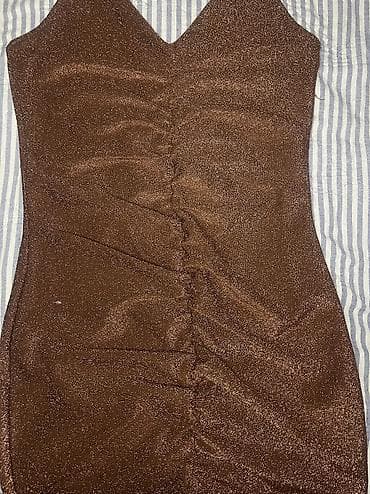 Bronazan haljina, mini Velicina S H&M Nenosena Slanje na lalafo.rs — 2 Bronazan haljina, mini Velicina S H&M Nenosena Slanje — 2