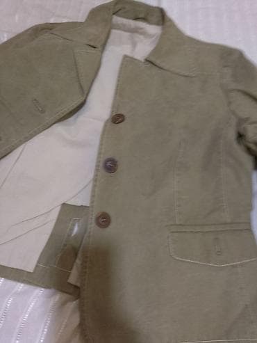 Sako-jakna,postavljen,neutralna boja,kopcanje dugmići.Velicina 38.Cena na lalafo.rs Sako-jakna,postavljen,neutralna boja,kopcanje dugmići.Velicina 38.Cena