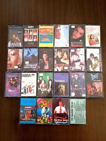 Cassettes, CDs & DVDs: Audio kasete raznih izvođača kolekcionarski očuvano. Na biranje 200 at lalafo.rs — 4 Cassettes, CDs & DVDs: Audio kasete raznih izvođača kolekcionarski očuvano. Na biranje 200 — 4
