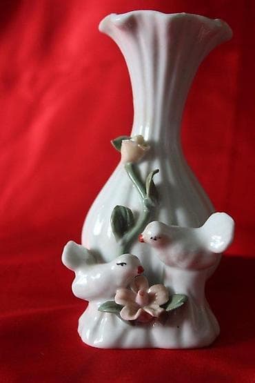 STARA PORCELANSKA VAZA, UNIKAT | Stara porcelanska vaza sa motivom na lalafo.rs STARA PORCELANSKA VAZA, UNIKAT | Stara porcelanska vaza sa motivom