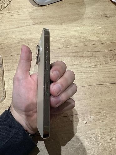 Apple iPhone 14 Pro – zlatna boja - Ekran 6.1" Super Retina XDR na lalafo.rs — 3 Apple iPhone 14 Pro – zlatna boja - Ekran 6.1" Super Retina XDR — 3