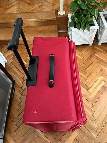 prsluk jaknica mango u: Veliki crveni kofer na točkiće – Stratic - Brend: Stratic (logo na at lalafo.rs — 7 prsluk jaknica mango u: Veliki crveni kofer na točkiće – Stratic - Brend: Stratic (logo na — 7