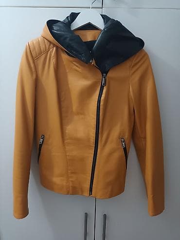 kozna jakna sa: Žuta kožna jakna sa kapuljačom, izrađena od mekane kože, pruža na lalafo.rs — 2 kozna jakna sa: Žuta kožna jakna sa kapuljačom, izrađena od mekane kože, pruža — 2