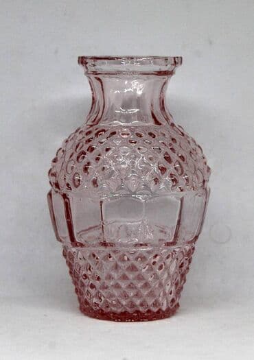 Crystals and minerals: Roze presovana vintage vaza – retro hobnail staklo, 60–70-te Lepa at lalafo.rs — 2 Crystals and minerals: Roze presovana vintage vaza – retro hobnail staklo, 60–70-te Lepa — 2