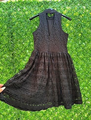 Crna čipkana haljina – H&M Divided - Brend: H&M, linija na lalafo.rs — 3 Crna čipkana haljina – H&M Divided - Brend: H&M, linija — 3