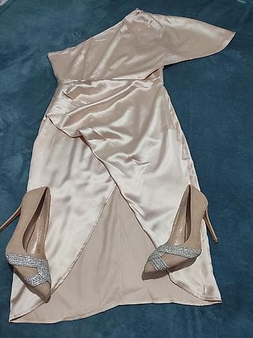 Elegantna svečana kombinacija: satenska haljina + salonke - Haljina u na lalafo.rs — 2 Elegantna svečana kombinacija: satenska haljina + salonke - Haljina u — 2