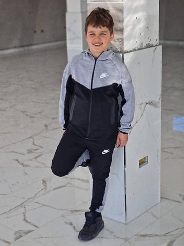 Nike dečija trenerka za dečake pamuk NOVO Novo Veličine 8 10 12 14 na lalafo.rs — 1 Nike dečija trenerka za dečake pamuk NOVO Novo Veličine 8 10 12 14 — 1