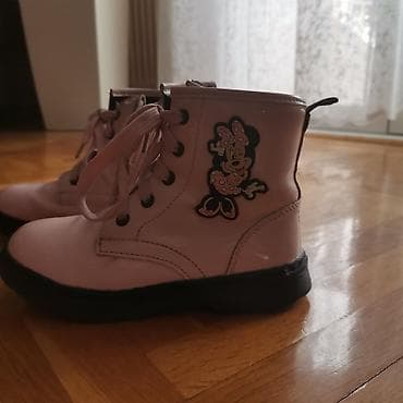 Dečje čizme – roze lakovane, sa Minnie Maus motivom - Model na lalafo.rs — 2 Dečje čizme – roze lakovane, sa Minnie Maus motivom - Model — 2