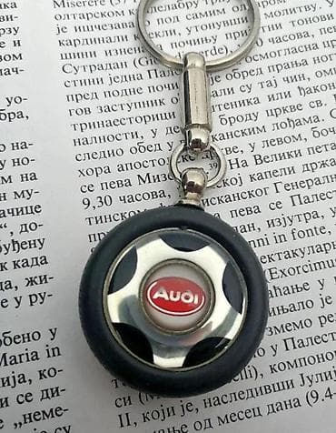Vintage Audi privezak. Vintage audi privezak. Prečnik 3,6 cm. Hvala na na lalafo.rs — 3 Vintage Audi privezak. Vintage audi privezak. Prečnik 3,6 cm. Hvala na — 3