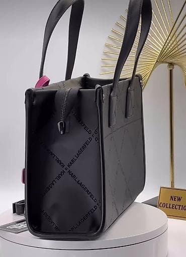 KARL LAGARFELD
NOVA PRESAVRSENA TAŠNA
Jako kvalitetna čvrsta tašna at lalafo.rs — 10 KARL LAGARFELD
NOVA PRESAVRSENA TAŠNA
Jako kvalitetna čvrsta tašna — 10