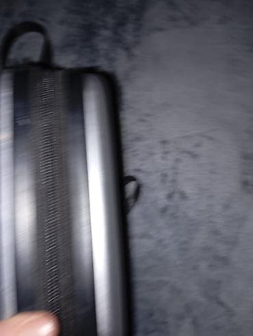 Mala crna torbica ima tragove koriscenja,bez ostecenja na lalafo.rs — 4 Mala crna torbica ima tragove koriscenja,bez ostecenja — 4