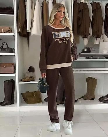 Ženski dvoslojni komplet – dukserica i pantalone od rebrastog somota na lalafo.rs — 1 Ženski dvoslojni komplet – dukserica i pantalone od rebrastog somota — 1