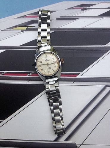 Aretta navijač, fabrička narukvica, staklo, datumar NAVIJAČ. Stari na lalafo.rs — 2 Aretta navijač, fabrička narukvica, staklo, datumar NAVIJAČ. Stari — 2