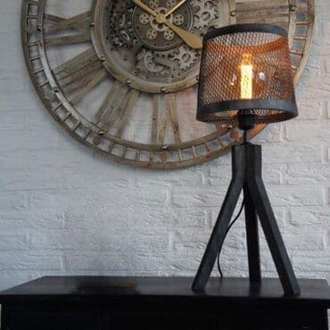 Antique Decor: Kvalitetna dekorativna stona lampa: (1) Materijal: Metal - Gvožđe; at lalafo.rs — 11 Antique Decor: Kvalitetna dekorativna stona lampa: (1) Materijal: Metal - Gvožđe; — 11