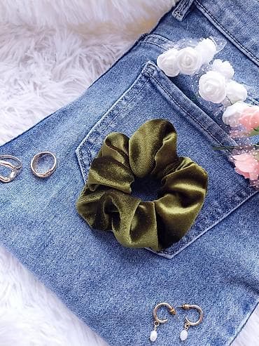 Plišane gumice za kosu – scrunchie - Materijal: mekani pliš sa blagim na lalafo.rs — 2 Plišane gumice za kosu – scrunchie - Materijal: mekani pliš sa blagim — 2