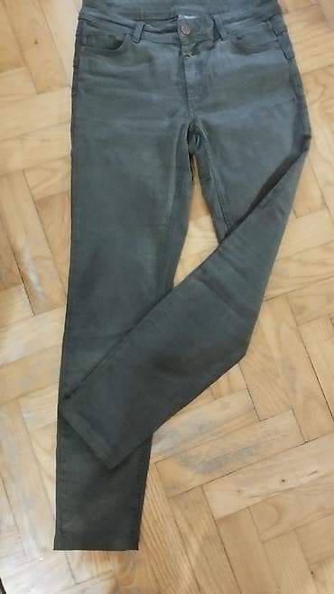 Yessica maslinasto zelene pantalone prelepog materijala koji je dosta na lalafo.rs — 3 Yessica maslinasto zelene pantalone prelepog materijala koji je dosta — 3
