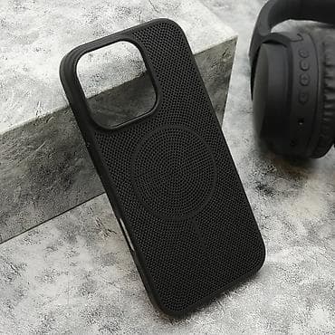 Futrola LUME MagSafe za iPhone 16 Pro (6.3) crna. Kataloški broj at lalafo.rs — 1 Futrola LUME MagSafe za iPhone 16 Pro (6.3) crna. Kataloški broj — 1