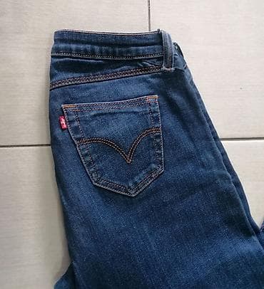 pantalone butiku ali: Levis ženski model
Vel 33 na lalafo.rs — 1 pantalone butiku ali: Levis ženski model
Vel 33 — 1