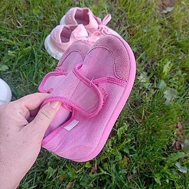 Dečija obuća – set od 3 para,1000din - Adidas bele patike sa čičak na lalafo.rs — 4 Dečija obuća – set od 3 para,1000din - Adidas bele patike sa čičak — 4