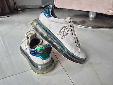 Karl Lagerfeld muske patike br 42, original, očuvane. Placene 250 eur na lalafo.rs — 1 Karl Lagerfeld muske patike br 42, original, očuvane. Placene 250 eur — 1