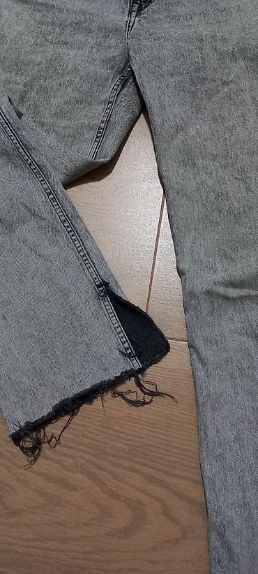 pantalone butiku ali: Zara farmerke 38 velicina u ekstra stanju na lalafo.rs — 2 pantalone butiku ali: Zara farmerke 38 velicina u ekstra stanju — 2