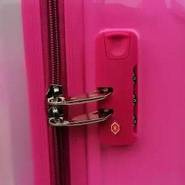 Skirts: Hello Kitty dečji kofer na točkiće - Tvrdi kofer sa sjajnom at lalafo.rs — 8 Skirts: Hello Kitty dečji kofer na točkiće - Tvrdi kofer sa sjajnom — 8