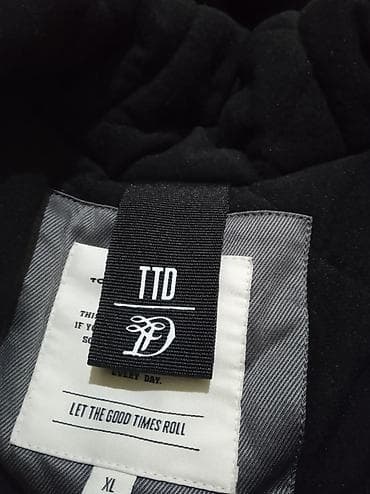 Odlicno ocuvana Tom Tailor muška zimska jakna – veličina XL. Dodatne na lalafo.rs — 10 Odlicno ocuvana Tom Tailor muška zimska jakna – veličina XL. Dodatne — 10