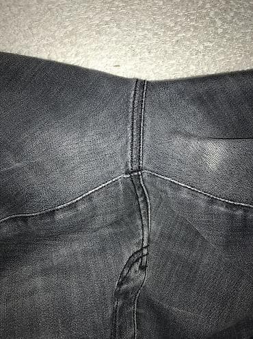 bermude teksas br: Original HuGo Boss farmerice 32-33 95%cotton 5% elastin Polustruk at lalafo.rs — 5 bermude teksas br: Original HuGo Boss farmerice 32-33 95%cotton 5% elastin Polustruk — 5