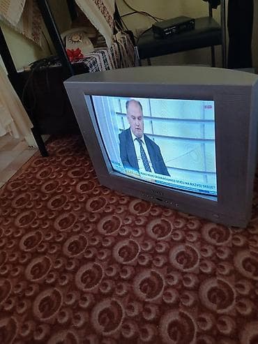 CRT televizor F&F (kineskop) - Dijagonala oko 21–22 inča, 4:3 at lalafo.rs — 2 CRT televizor F&F (kineskop) - Dijagonala oko 21–22 inča, 4:3 — 2