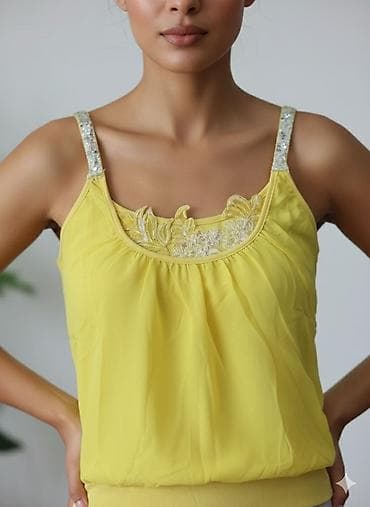 Majice na bretele, dostupne u 3 boje Nikad nošena, samo dugo stajale u na lalafo.rs — 4 Majice na bretele, dostupne u 3 boje Nikad nošena, samo dugo stajale u — 4