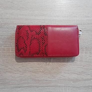 Nov ženski tamno crveni novčanik - bordo s printom Lep novčanik na lalafo.rs — 1 Nov ženski tamno crveni novčanik - bordo s printom Lep novčanik — 1