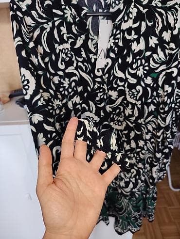 zenske broj: ZARA ženska haljina sa floralnim printom - Brend: ZARA (etiketa at lalafo.rs — 3 zenske broj: ZARA ženska haljina sa floralnim printom - Brend: ZARA (etiketa — 3