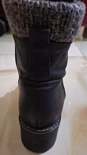 Ženske zimske čizmice sa pertlama i rajsferšlusom sa strane marke at lalafo.rs — 5 Ženske zimske čizmice sa pertlama i rajsferšlusom sa strane marke — 5