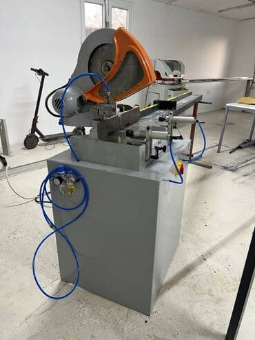 Hammers: Ger Masina za secenje industrijska Ispravna Novi Sad Akcija at lalafo.rs — 12 Hammers: Ger Masina za secenje industrijska Ispravna Novi Sad Akcija — 12