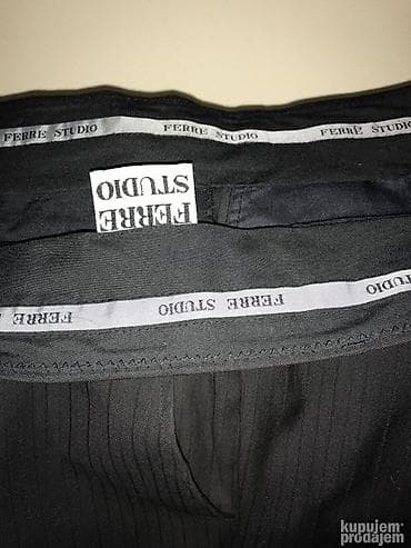 Original GIANFRANCO FERRE letnje pantalone 33 NOVE 100% cotton Made na lalafo.rs — 6 Original GIANFRANCO FERRE letnje pantalone 33 NOVE 100% cotton Made — 6