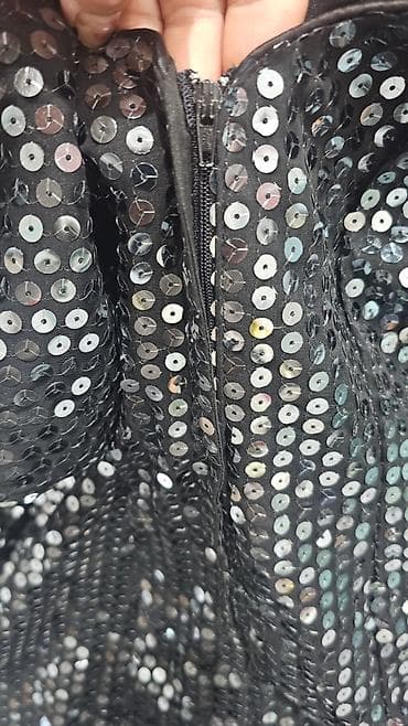 Set za svečane prilike: šljokičasta haljina + srebrne sandale - na lalafo.rs — 9 Set za svečane prilike: šljokičasta haljina + srebrne sandale - — 9