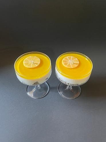 Dekorativne sveće u staklenim kupama – “cheesecake” izgled. - Ručno na lalafo.rs — 1 Dekorativne sveće u staklenim kupama – “cheesecake” izgled. - Ručno — 1