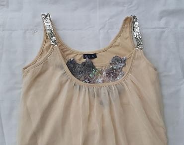 kom sa etiketom: Majica na bretele sa cirkonima Nekorisceno bez etikete. Majica na at lalafo.rs — 2 kom sa etiketom: Majica na bretele sa cirkonima Nekorisceno bez etikete. Majica na — 2